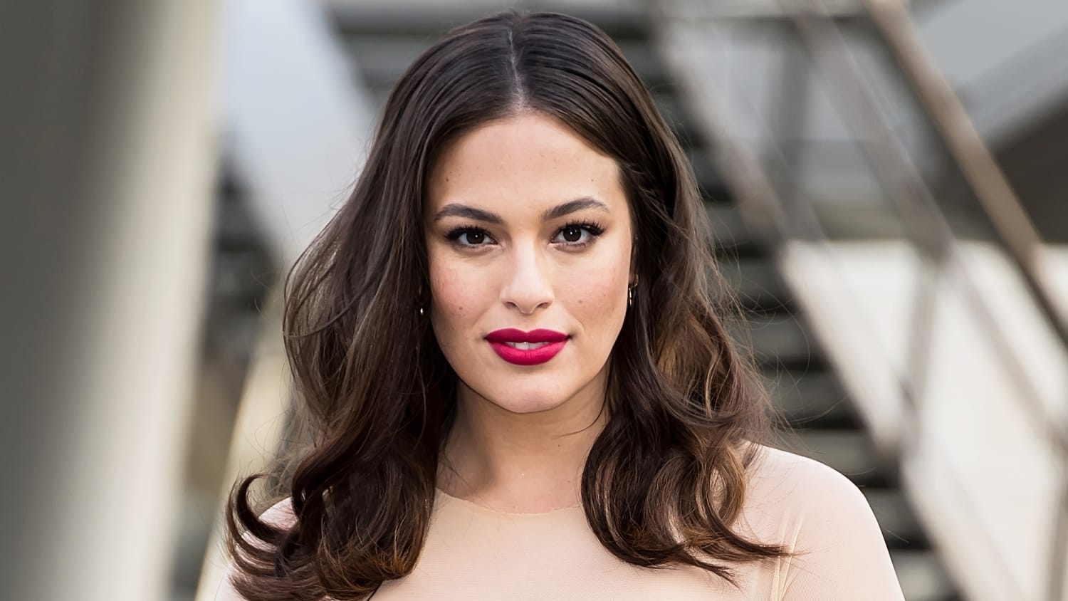 Ashley Graham is beautiful, curvy and the picture of health - but is she  really obese? - Mirror Online