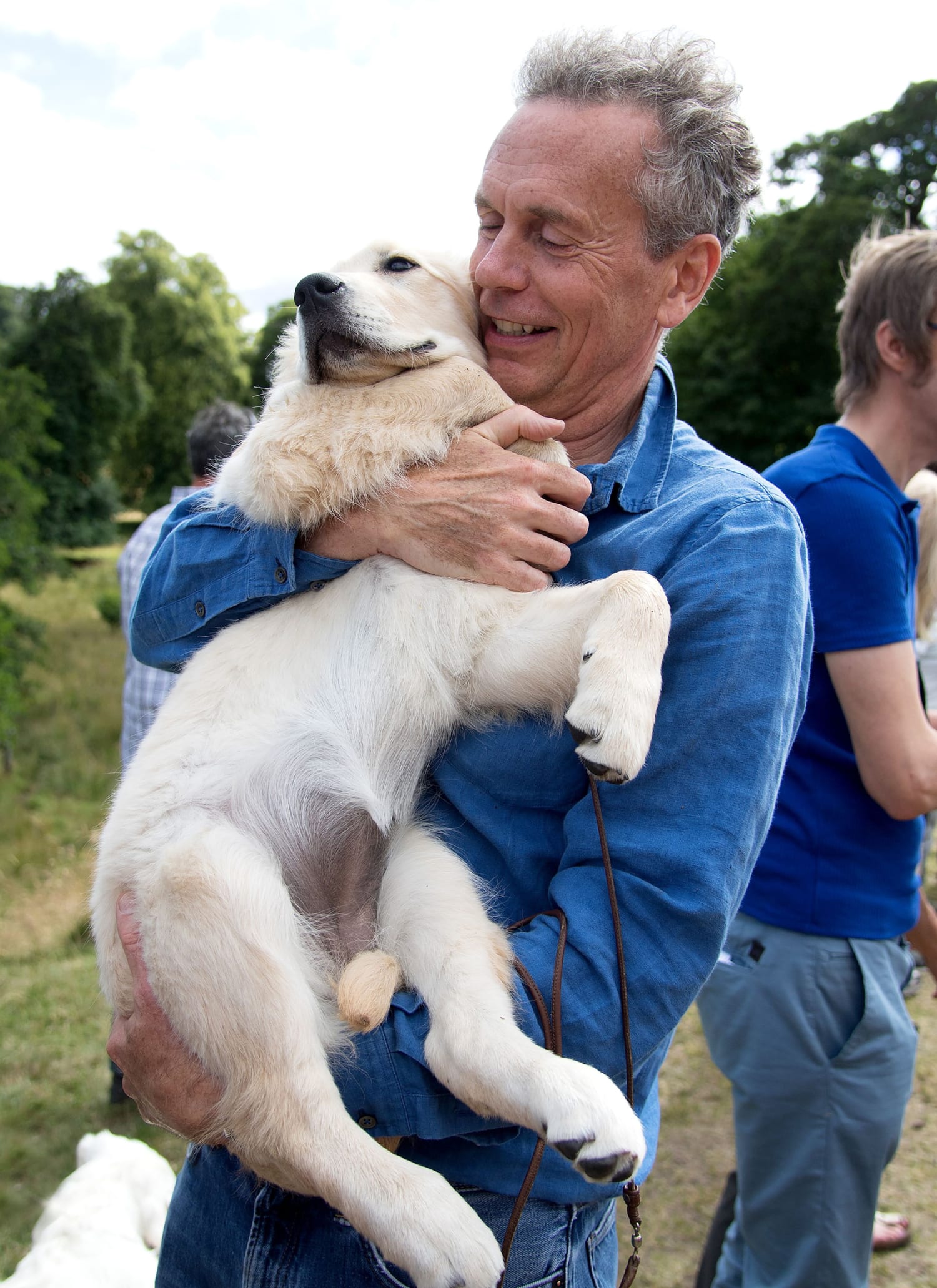 Hundreds of golden retrievers met in Scotland for 150th anniversary of breed