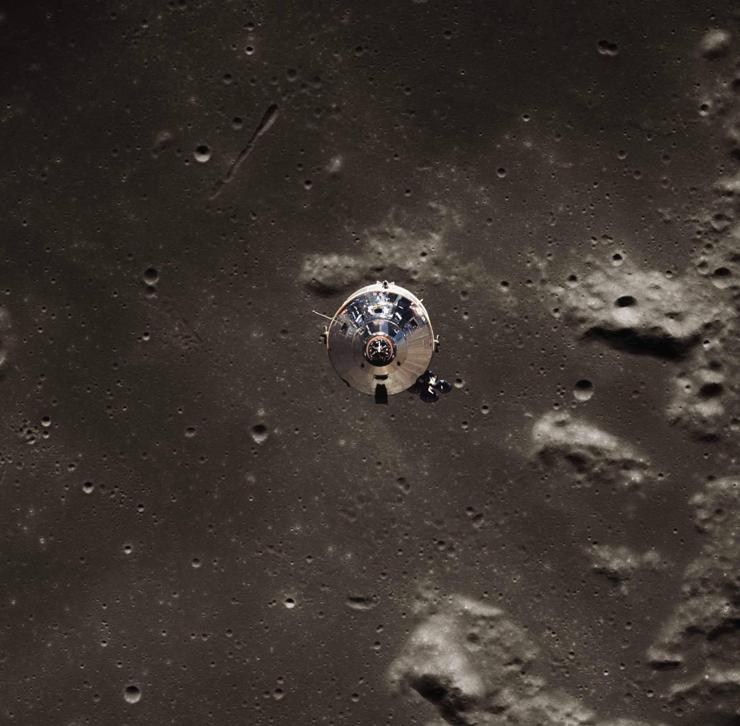 Фото земли с Аполлона 11