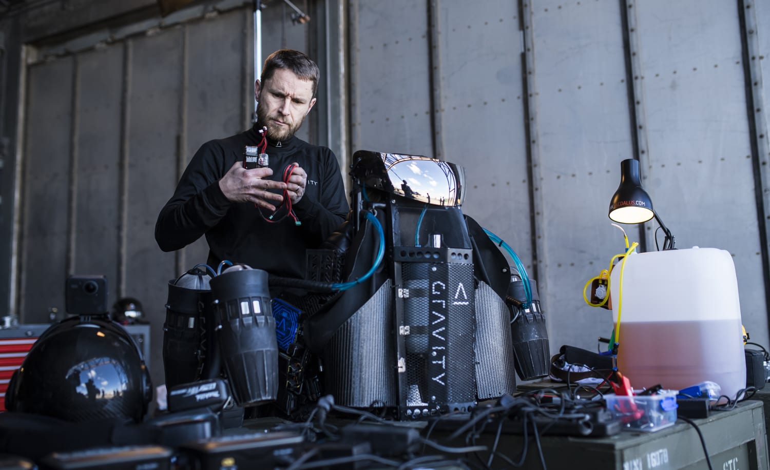 1,000-Horsepower Jetpack Suit Demonstrated