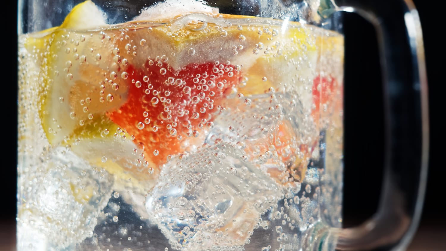 How Much Sparkling Water Should You Drink A Day? 