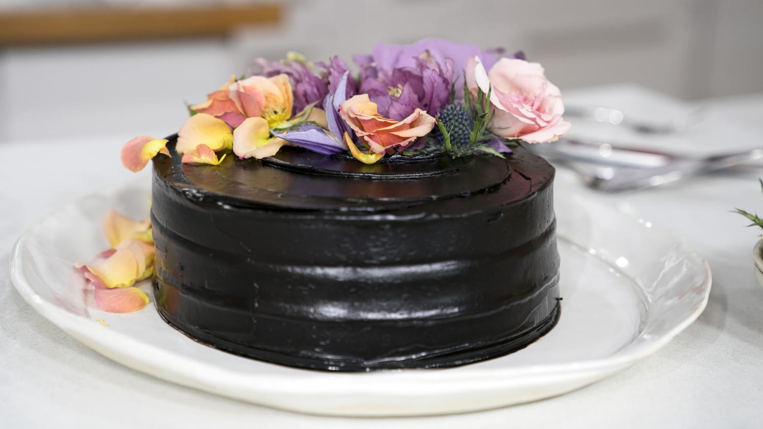 Dark Chocolate Cake with Walnuts Home Delivery | Indiagift