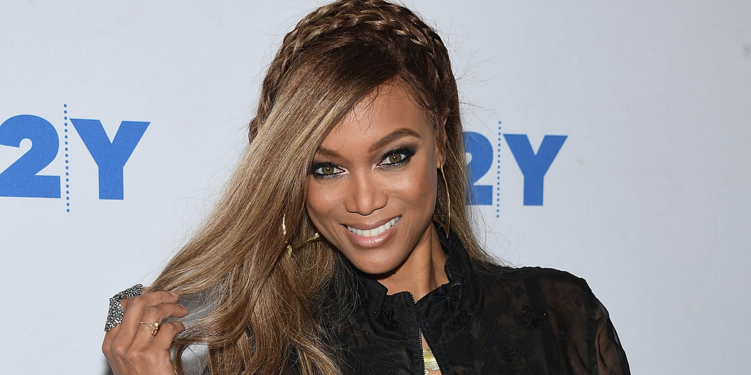 Tyra Banks shows off her natural hair on Instagram