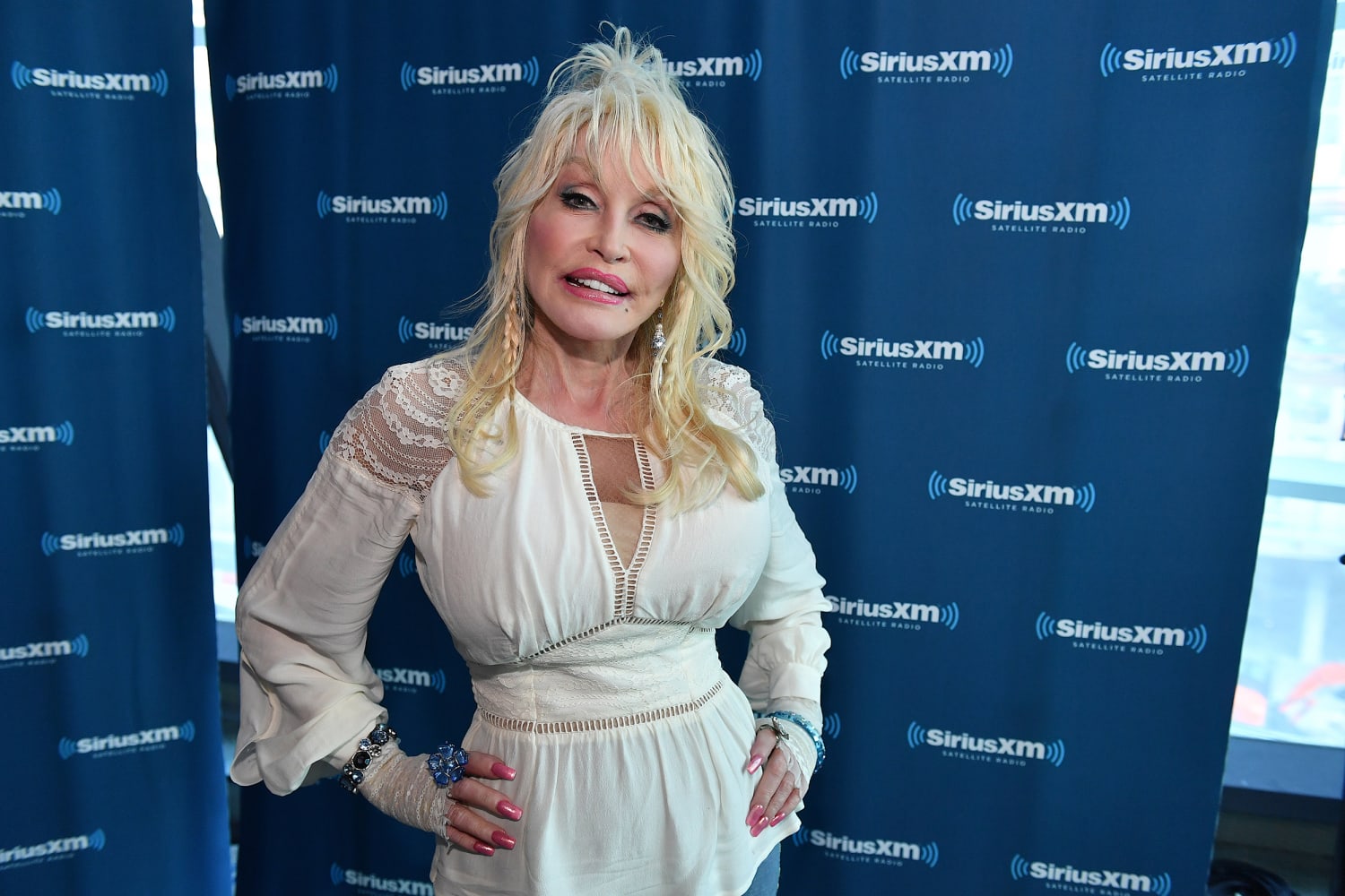 Dolly Parton Explains Why She Was Reluctant To Do A 9 To 5 Sequel