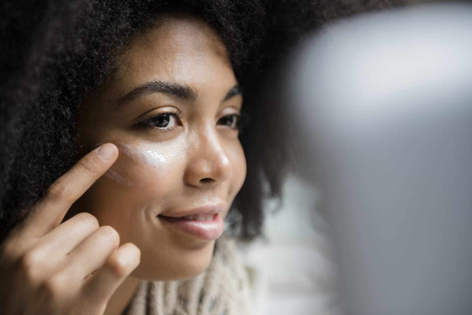 The Top 10 Home Remedies For Acne According To Dermatologists