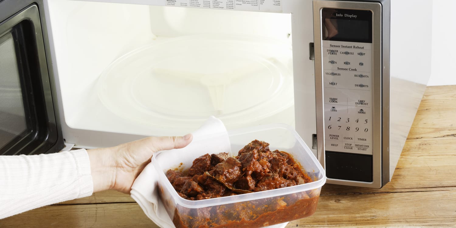 This Clever 2-In-1 $10 Microwave Cover Prevents Splatters