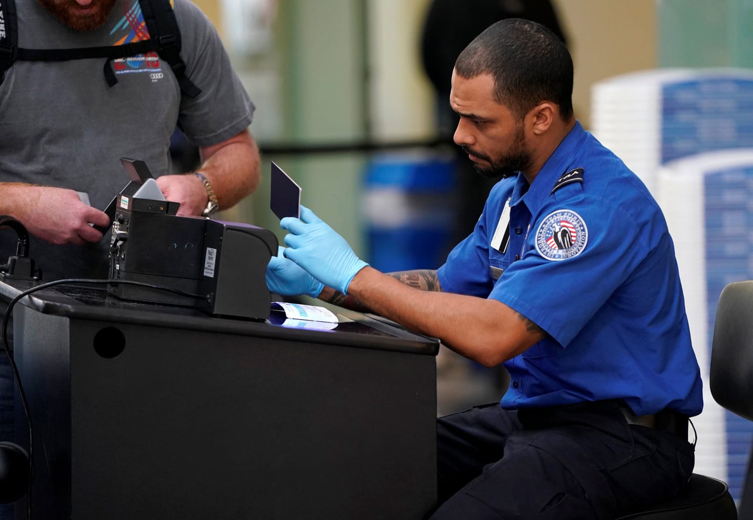 With government shutdown threatening paychecks, more TSA agents calling out  sick