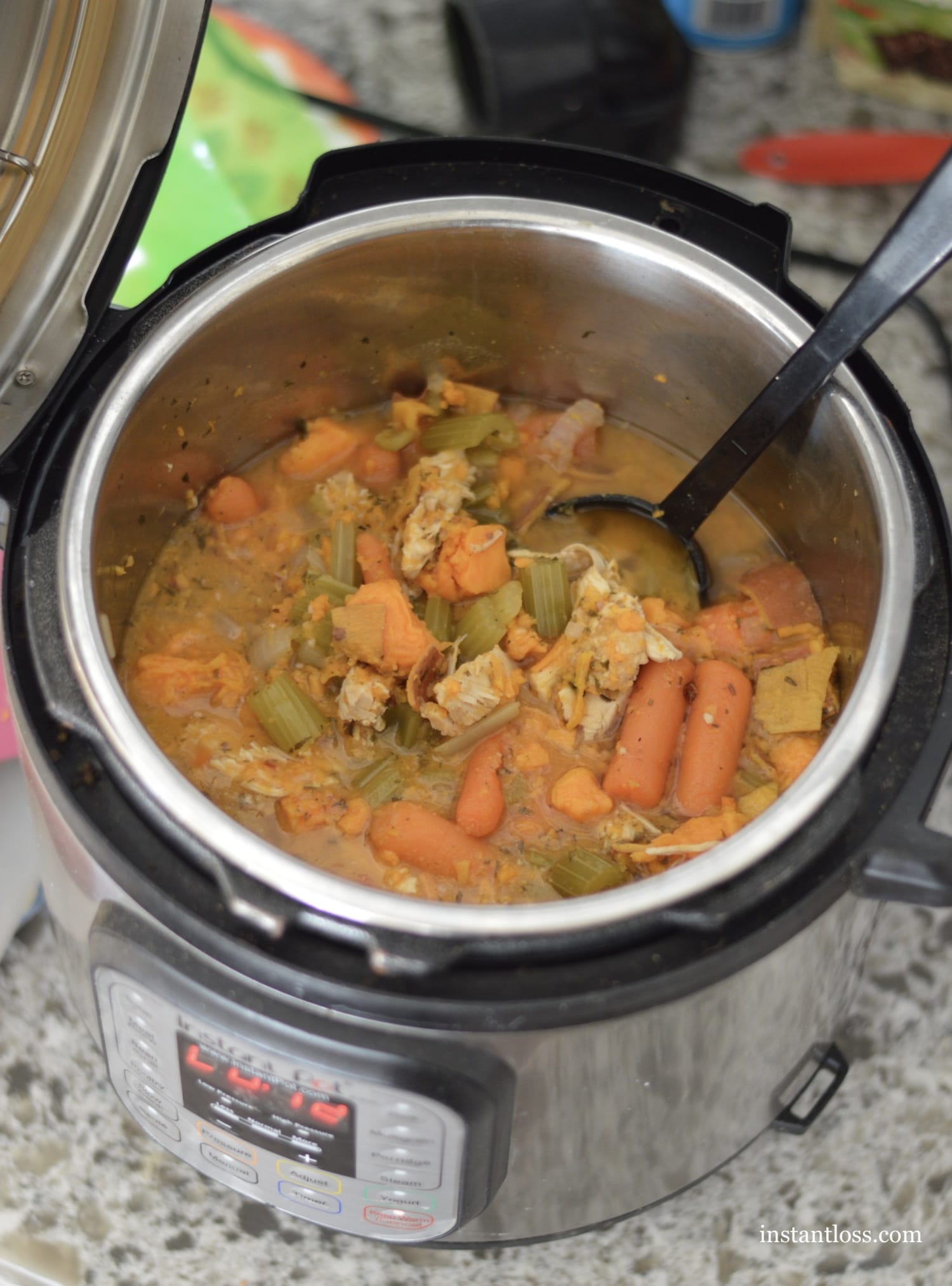 https://media-cldnry.s-nbcnews.com/image/upload/newscms/2019_03/2715336/instant-loss-chicken-stew1.jpg