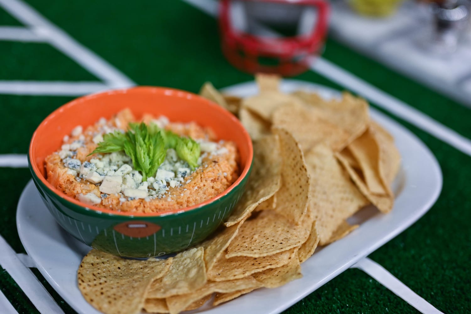 Super Bowl party recipes for dips, wings, chili, nachos and more