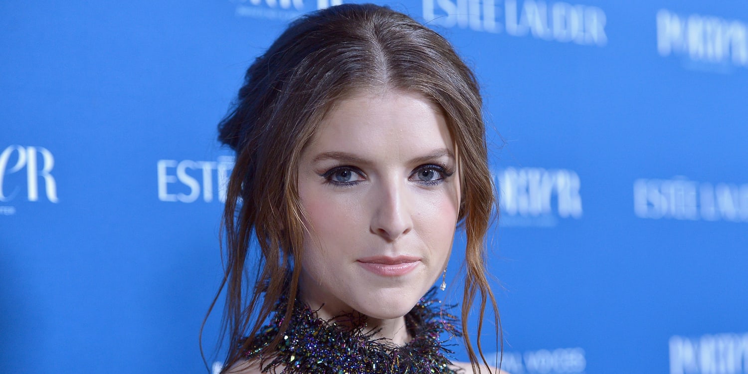 Anna Kendrick thanks doctors after emergency care for kidney stones