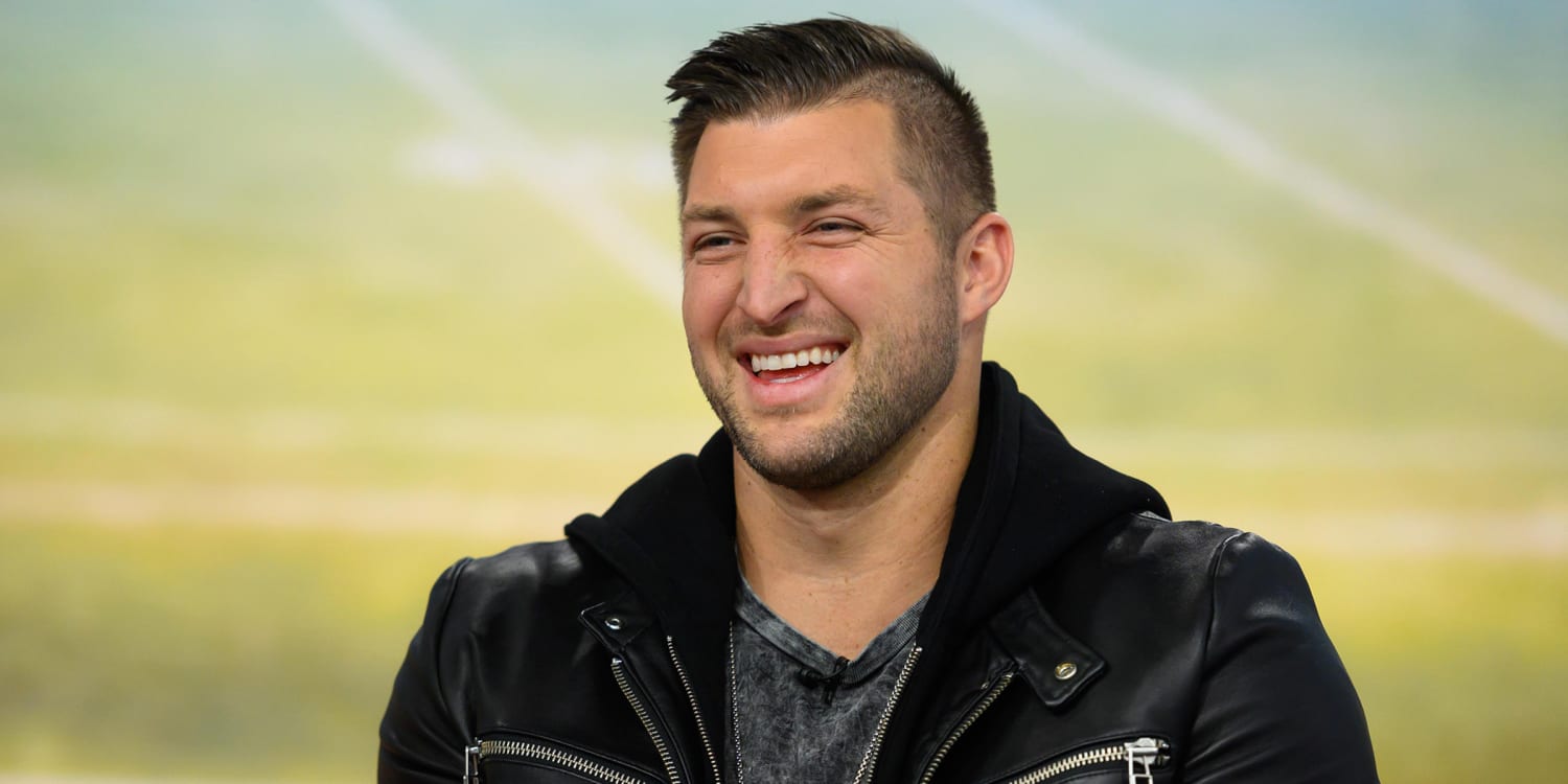 Tim Tebow - Demi-Leigh Nel-Peters you make me a happy man
