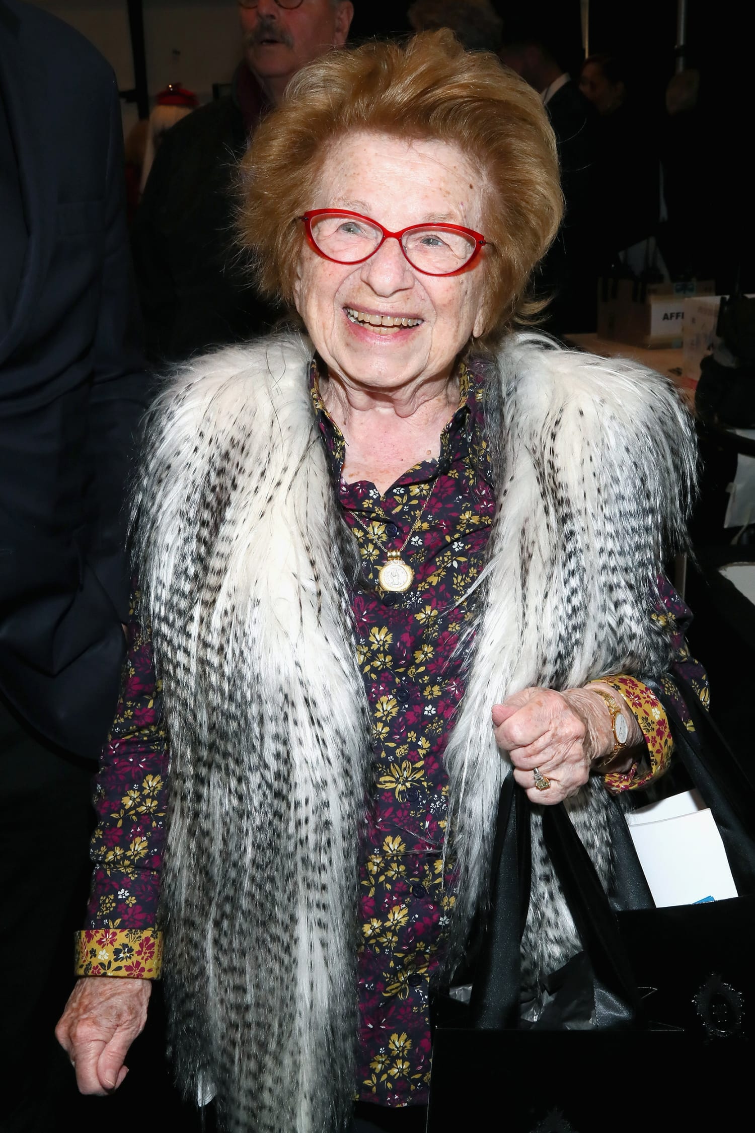 https://media-cldnry.s-nbcnews.com/image/upload/newscms/2019_07/1410457/dr-ruth-westheimer-today-inline-190214.jpg