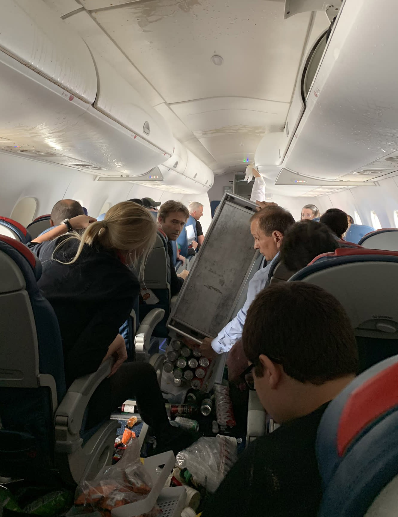 3 on Delta flight sent to hospital after turbulence forces emergency  landing in Nevada