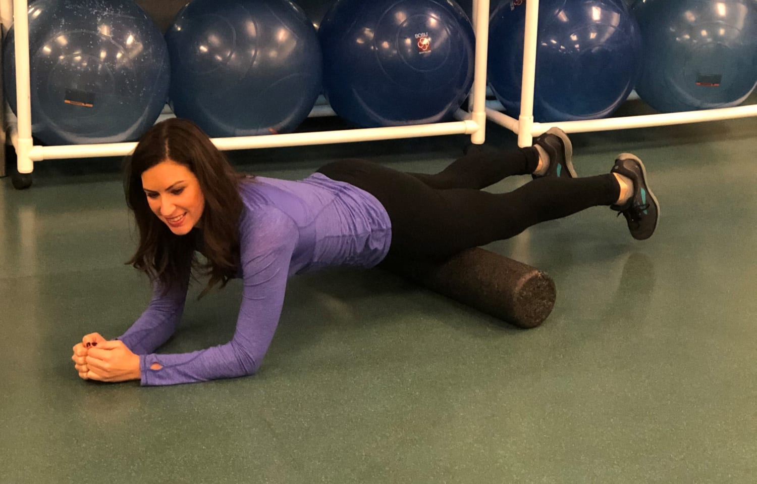 How to use a foam roller to relieve neck, back and knee pain