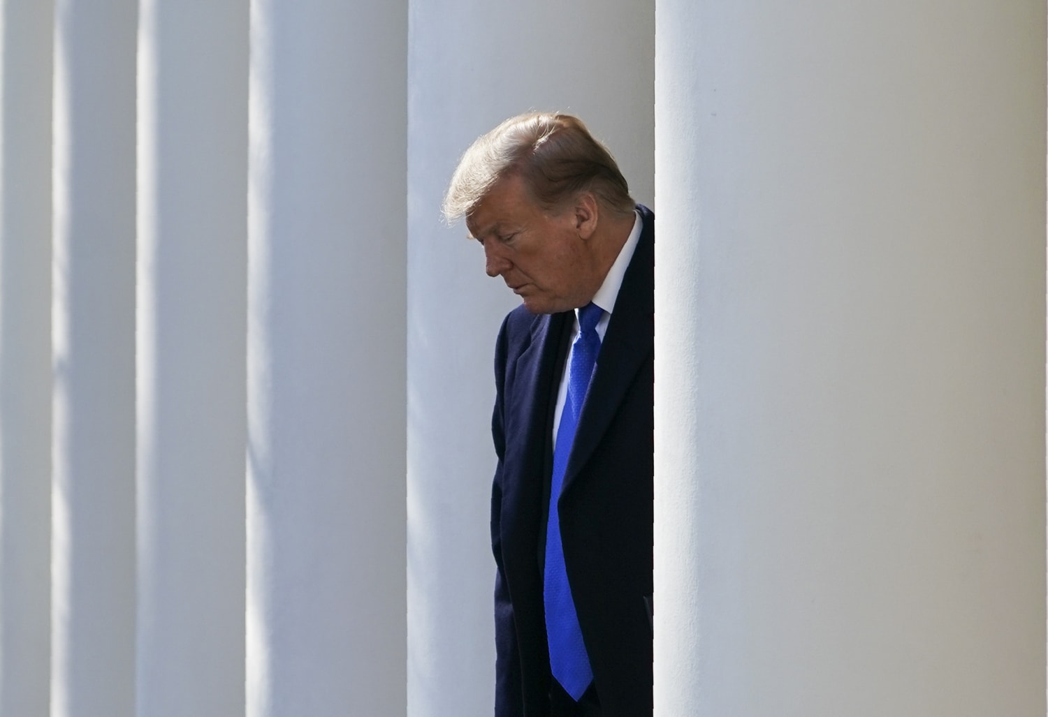 Donald Trump welcomes NCAA champion Clemson football team to White House