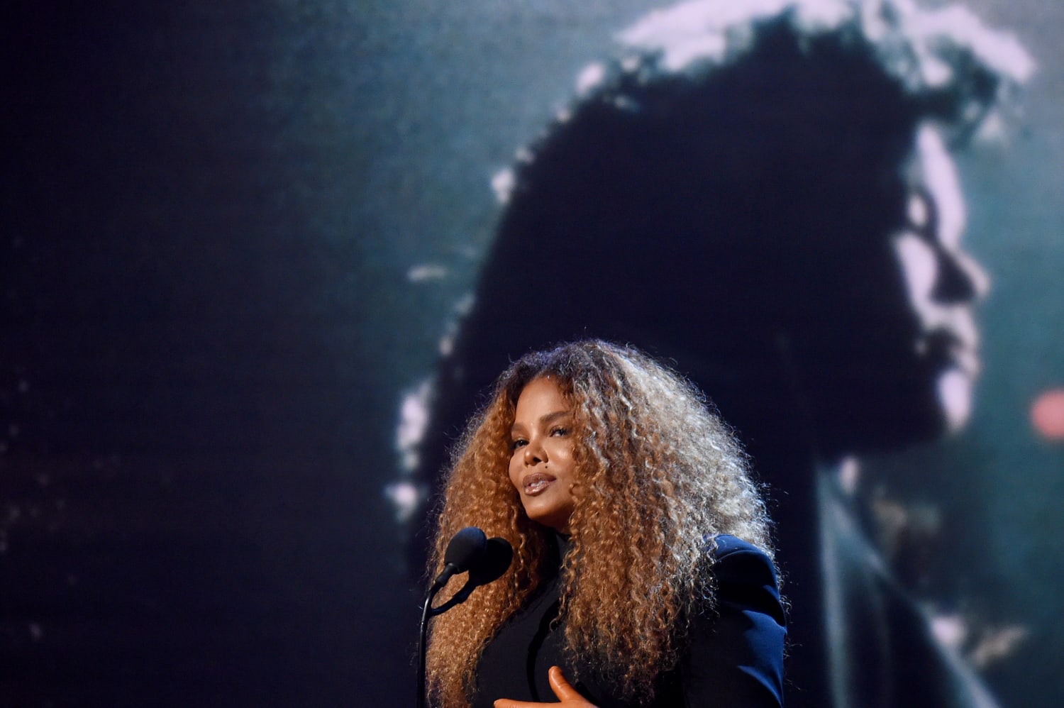 Janet Jackson, Stevie Nicks call for more women at Rock Hall of Fame  induction