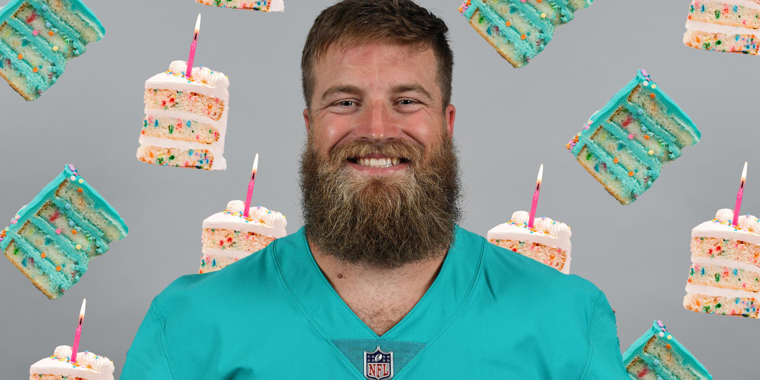 Dolphins Quarterback Ryan Fitzpatrick Blames Weight Gain On Too Much Birthday Cake