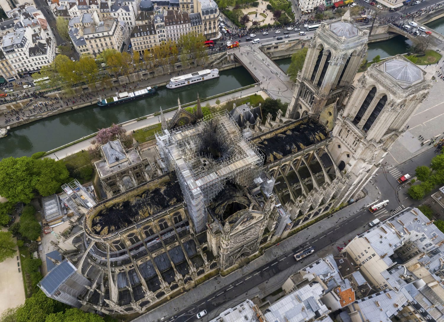 France's Dame cathedral secured and ready to be rebuilt