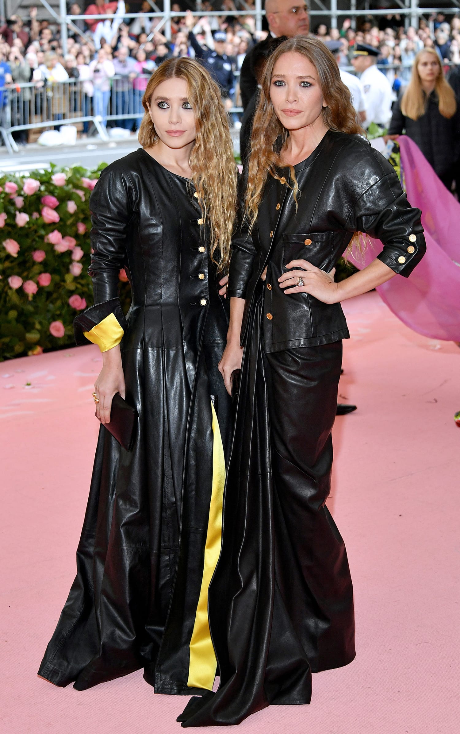 Mart Vi ses finansiel Mary-Kate and Ashley Olsen dressed alike at Met Gala