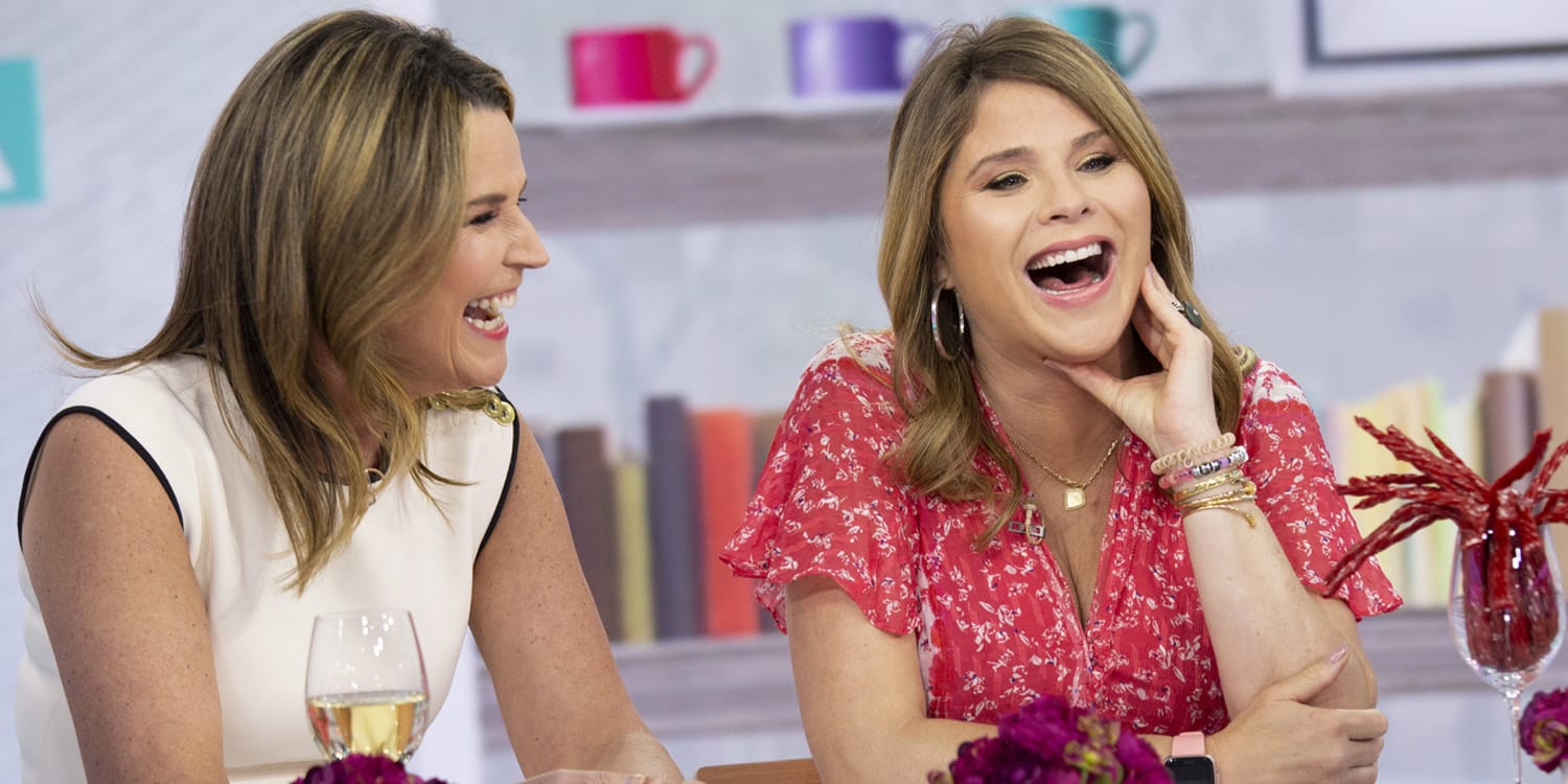 New York, NY, USA. 29th Oct, 2021. Savannah Guthrie and Jenna Bush