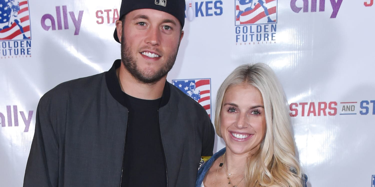 How Matthew Stafford handled wife Kelly's locker room comments