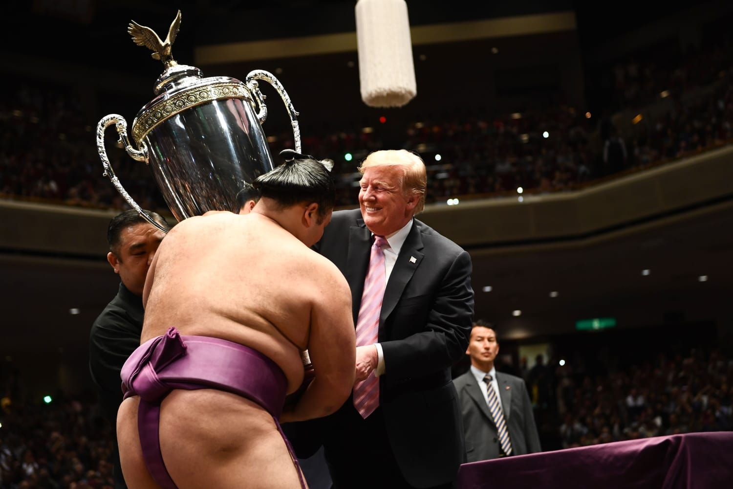 President Trump awards giant President's Cup trophy to sumo wrestling  champion - ABC News