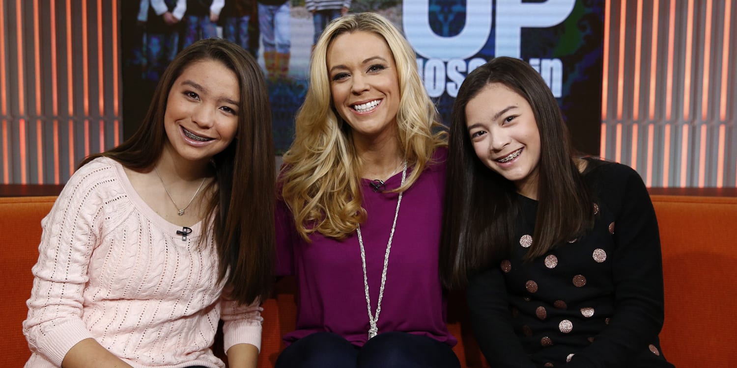 Udløbet fordel coping Kate Gosselin is 'beaming with pride' as twin daughters graduate from high  school