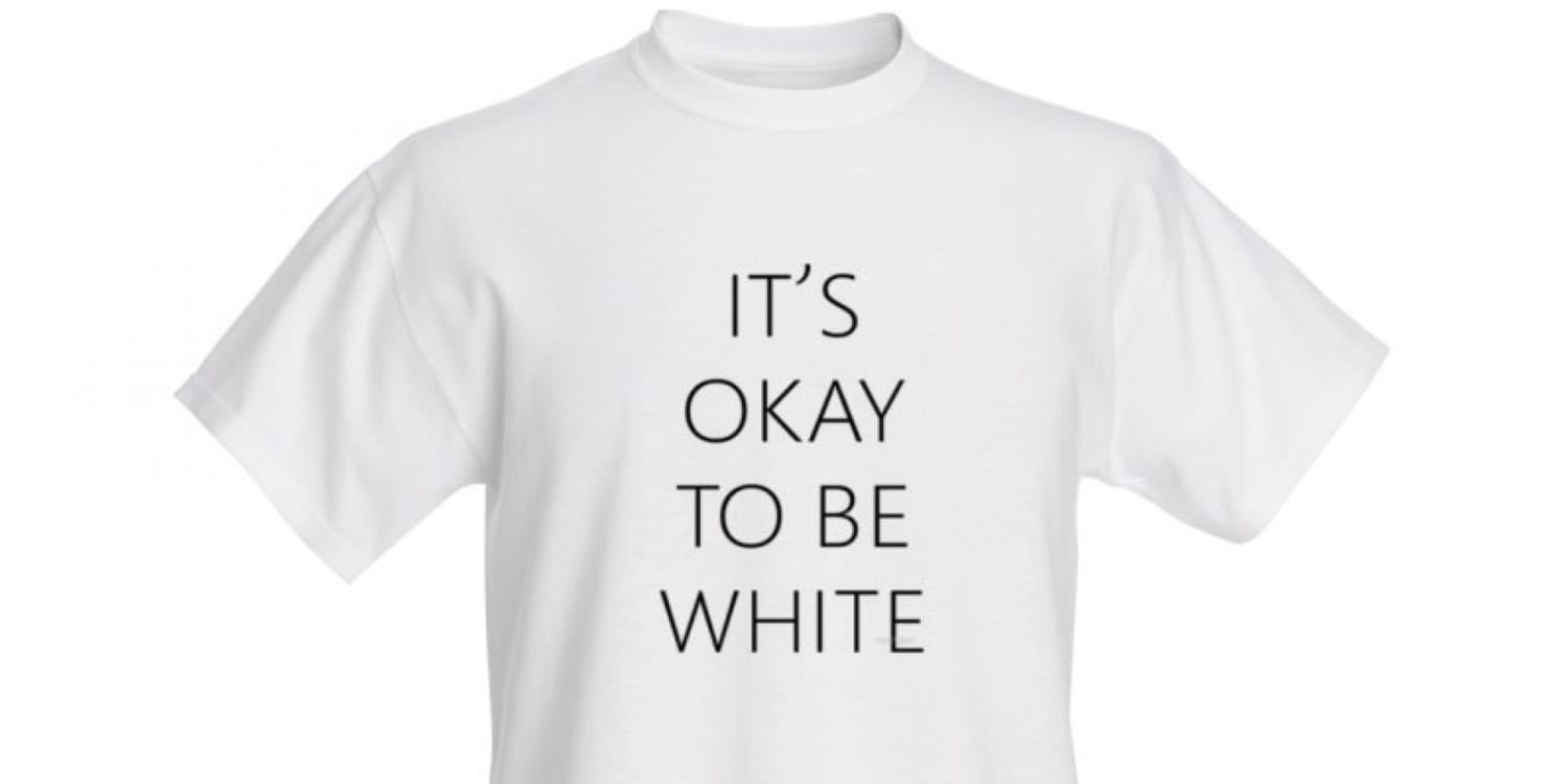Isn t short. Белая футболка с надписью. Футболка лозунг. Белая футболка с надписью белая футболка. Надпись для t-Shirt.