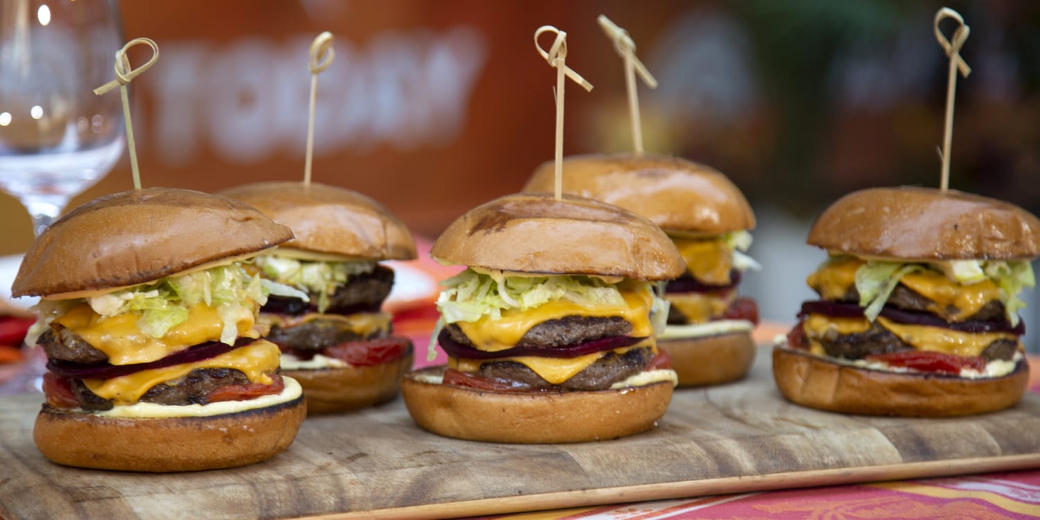Tips for grilling the perfect, juicy burger on a propane grill - Chicago  Sun-Times