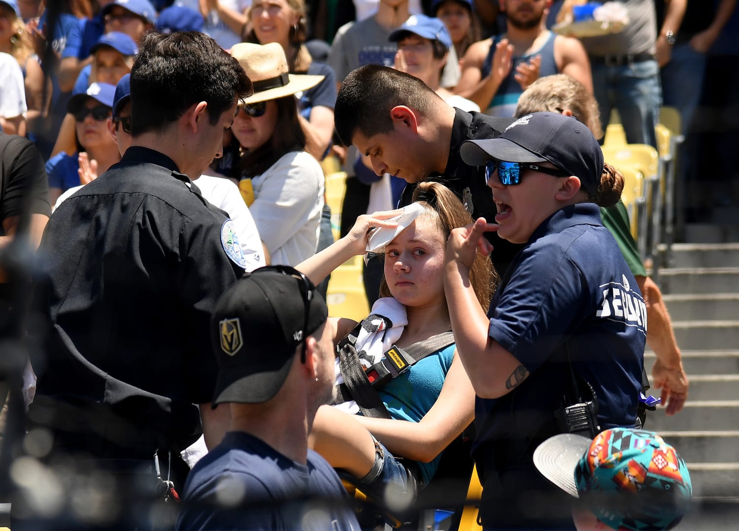 Los Angeles Dodgers Ball Girl Goes Viral For Play Against Chicago Cubs