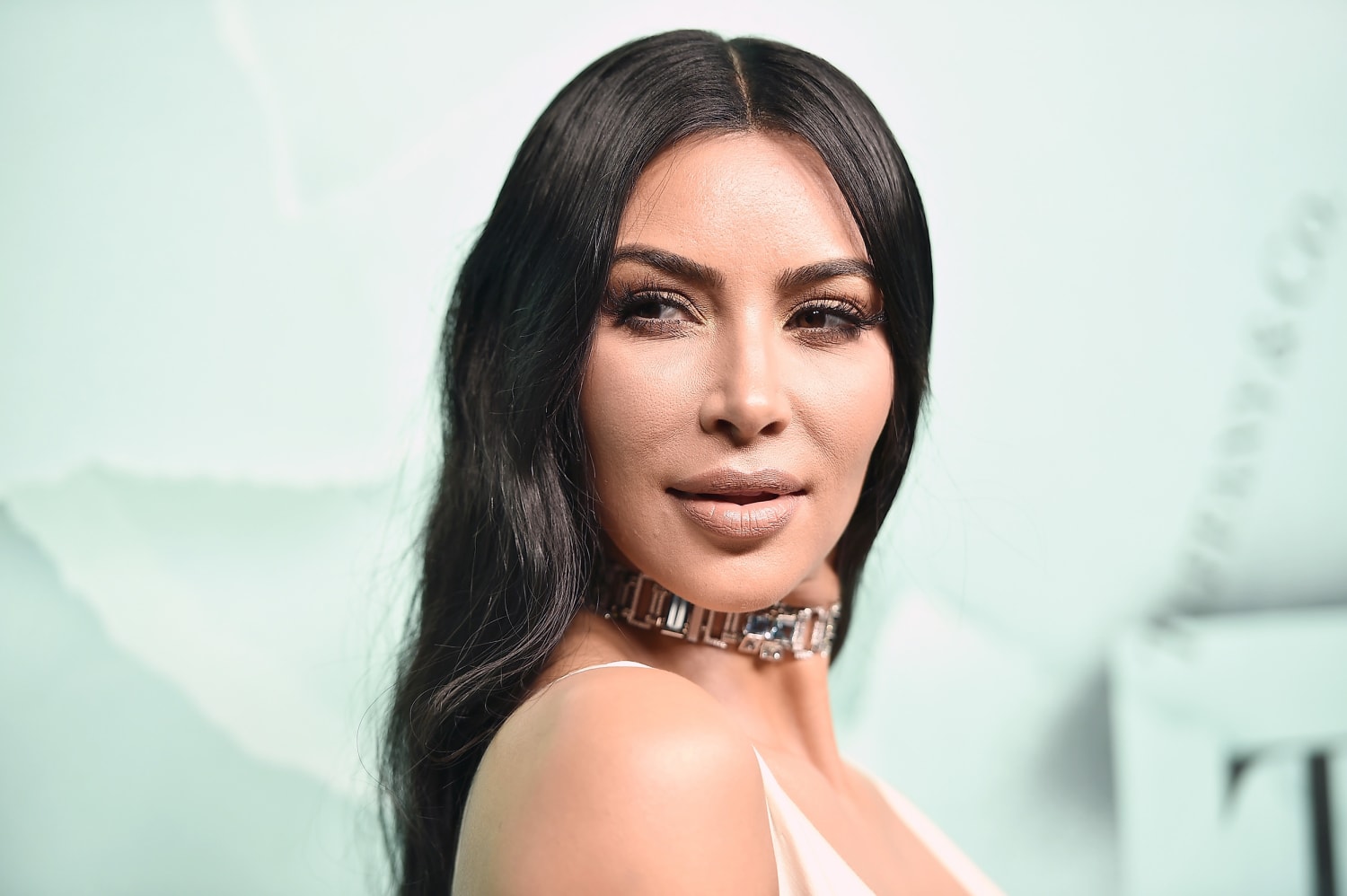 #KimOhNo: Kim Kardashian West renames Kimono brand amid