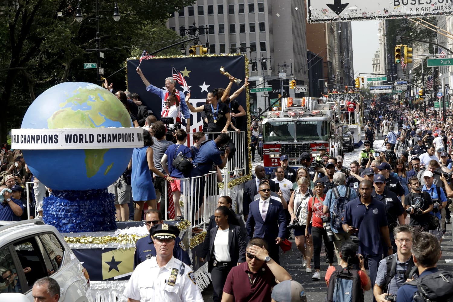 NY Parade Honors World Cup Winning US Women's Soccer Team