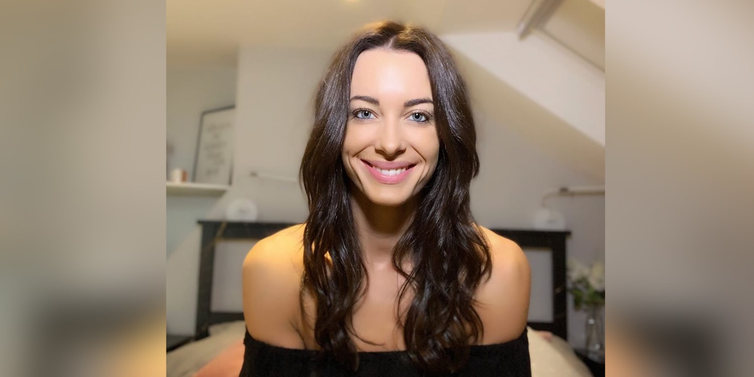 Youtube Star Emily Hartridge Dies In Scooter Accident At Age 35