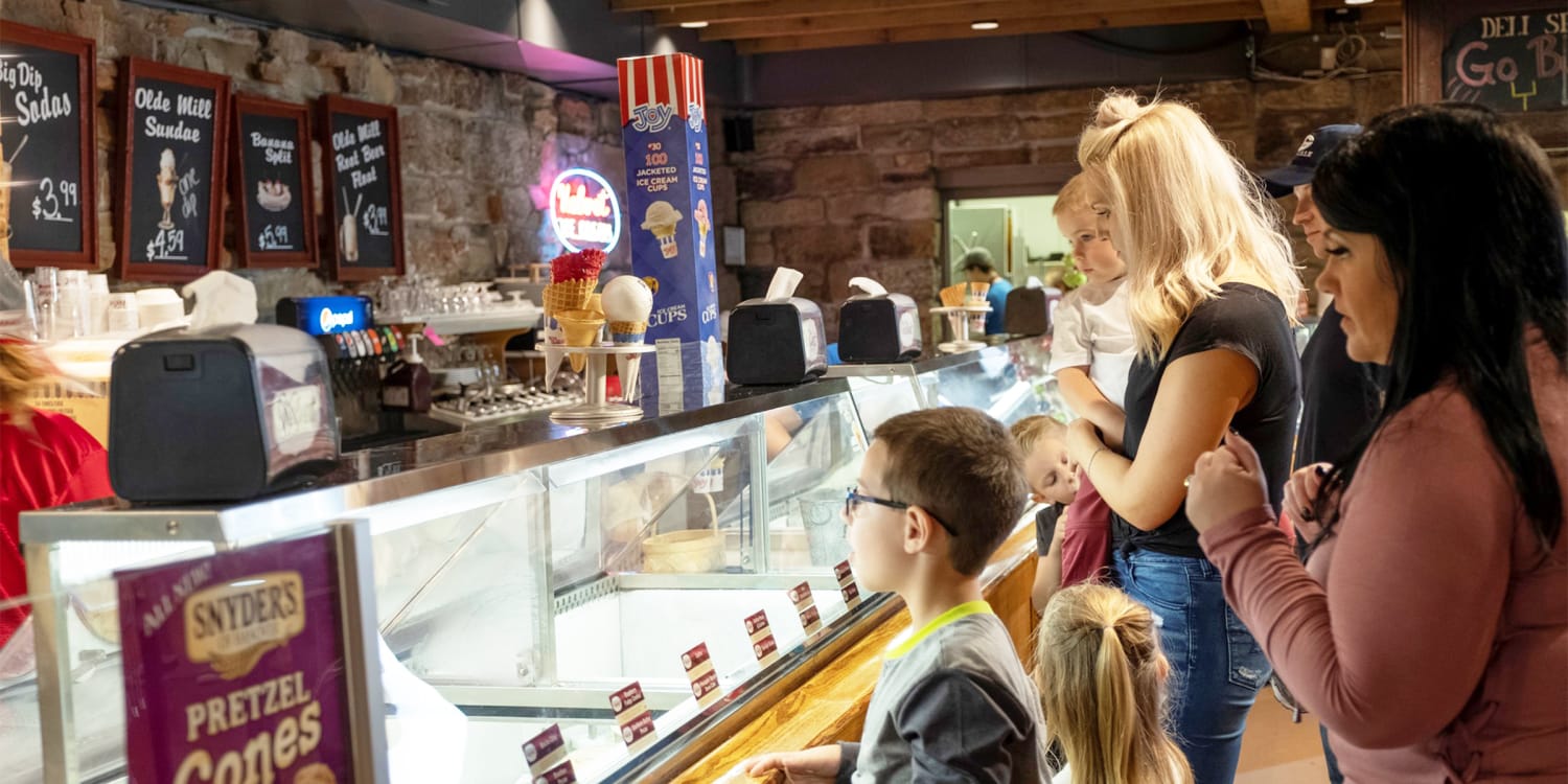 3 Reasons to Visit the Local Ice Cream Shop