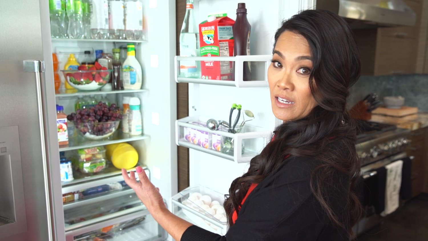 Doctor Pimple Popper, Sandra Lee, takes us inside her gorgeous kitchen