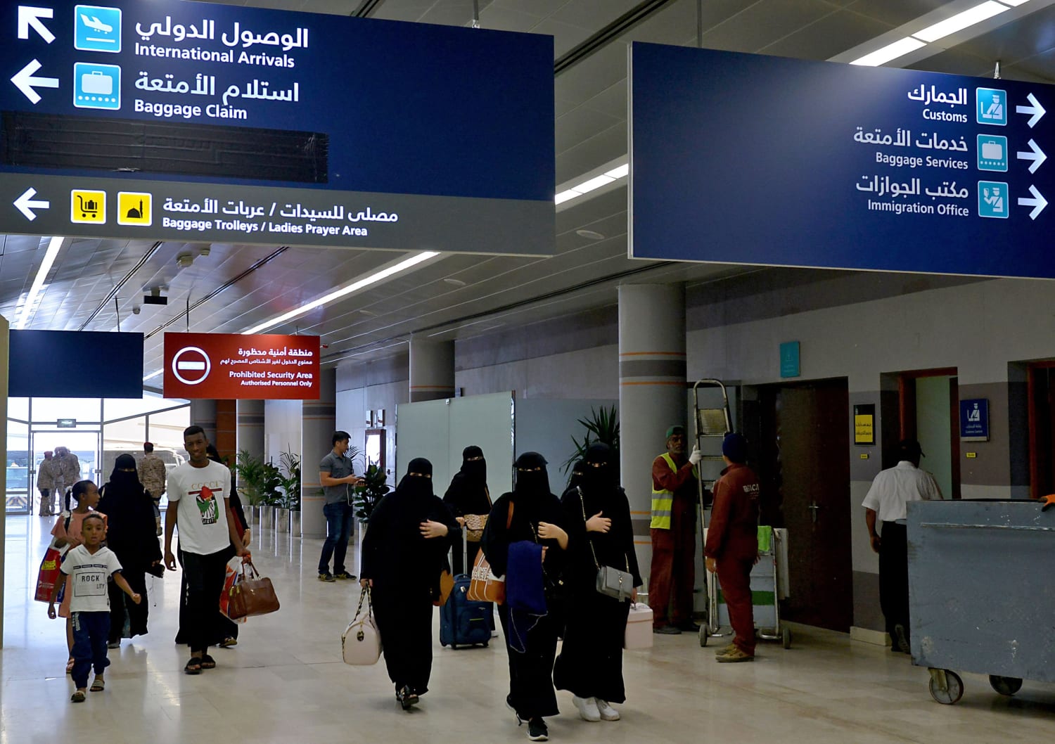 Saudi Arabia law change allows women to travel without male consent