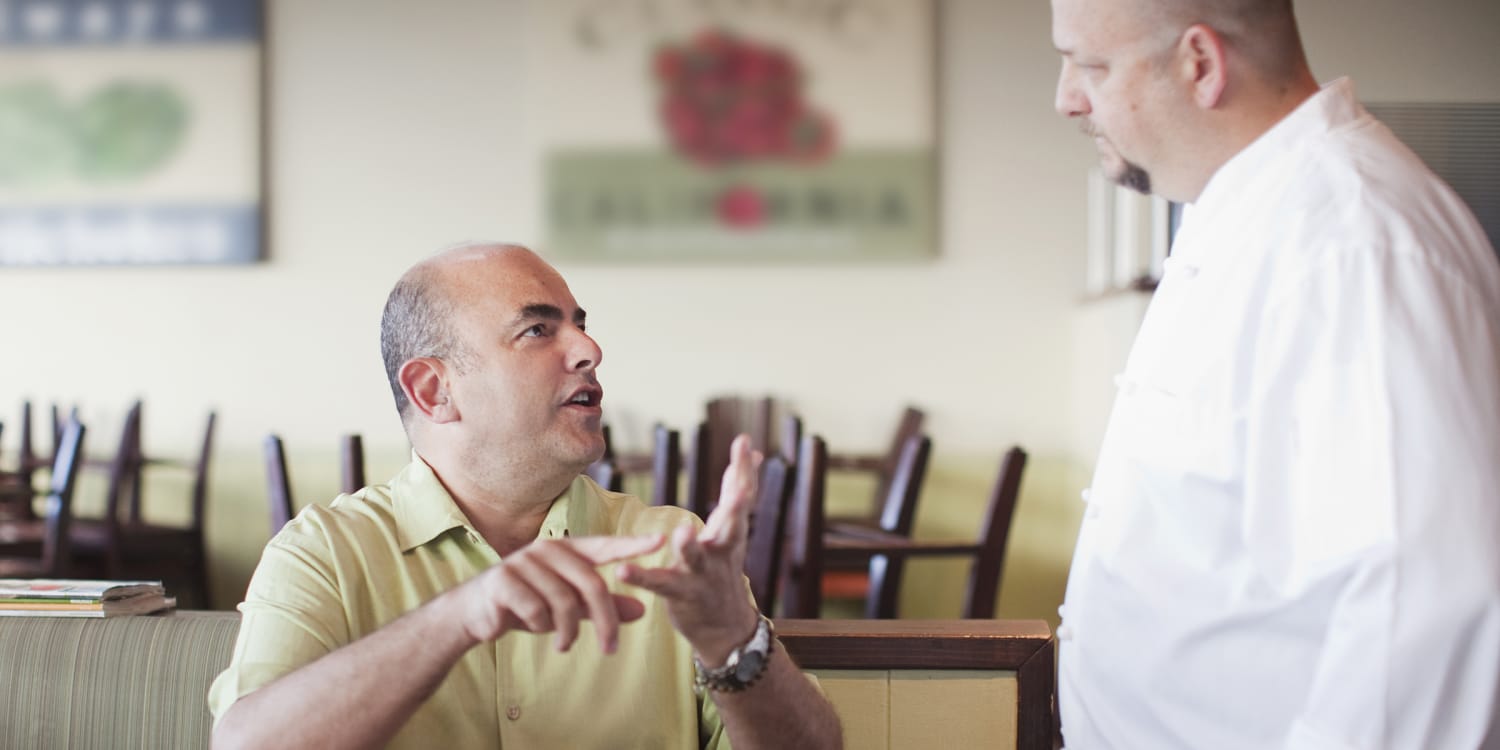 Waitress Solves the Missing Pen Problem - The Bitchy Waiter