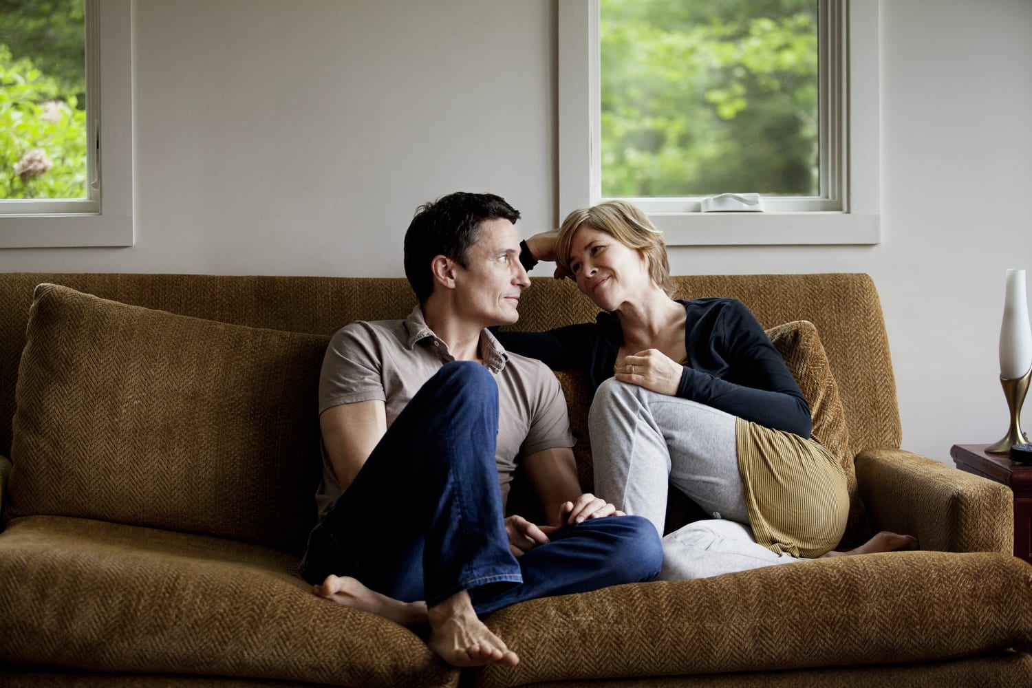 7 things to say to your spouse to deepen your connection pic image