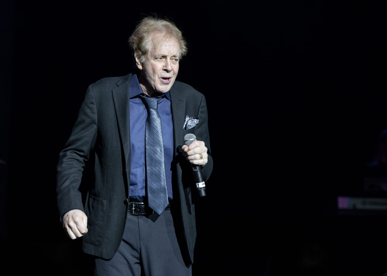 https://media-cldnry.s-nbcnews.com/image/upload/newscms/2019_37/3009651/190913-eddie-money-al-1032.jpg