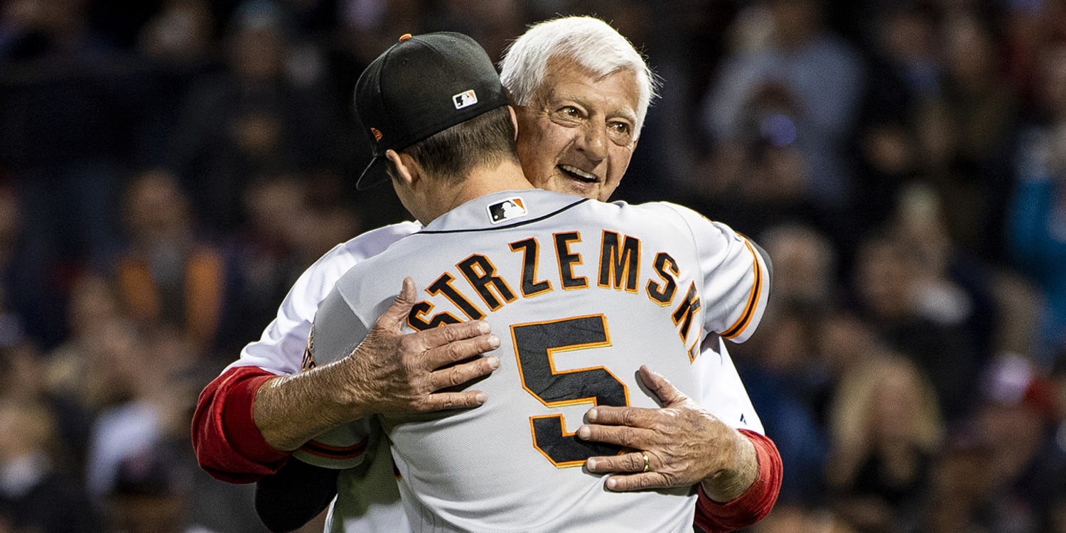 Giants rookie Mike Yastrzemski homers with Hall of Famer grandfather  watching at Fenway Park