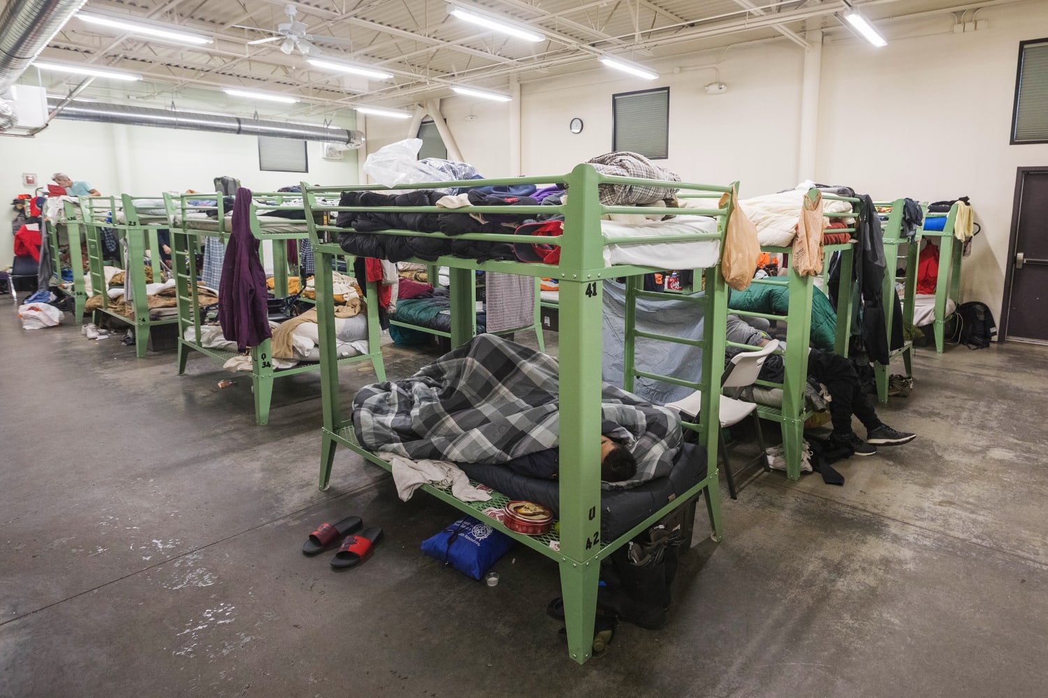 Hvor mange hjemløse tilfluktsrom er det i Anchorage?