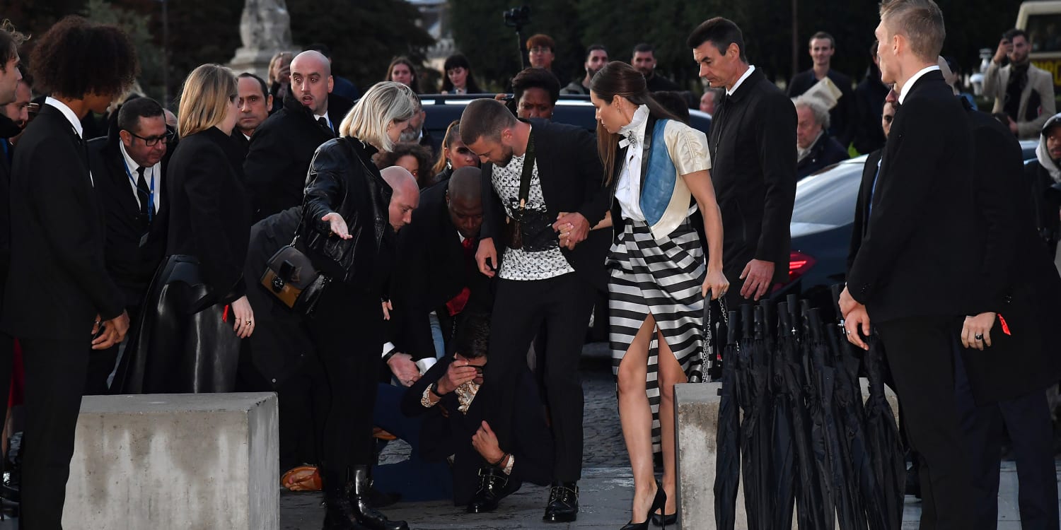Justin Timberlake Tackled Outside Louis Vuitton Paris Fashion Week