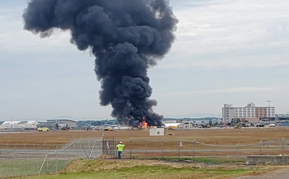 Seven dead after WWII B-17 plane crashes, erupts into flames at Bradley Airport