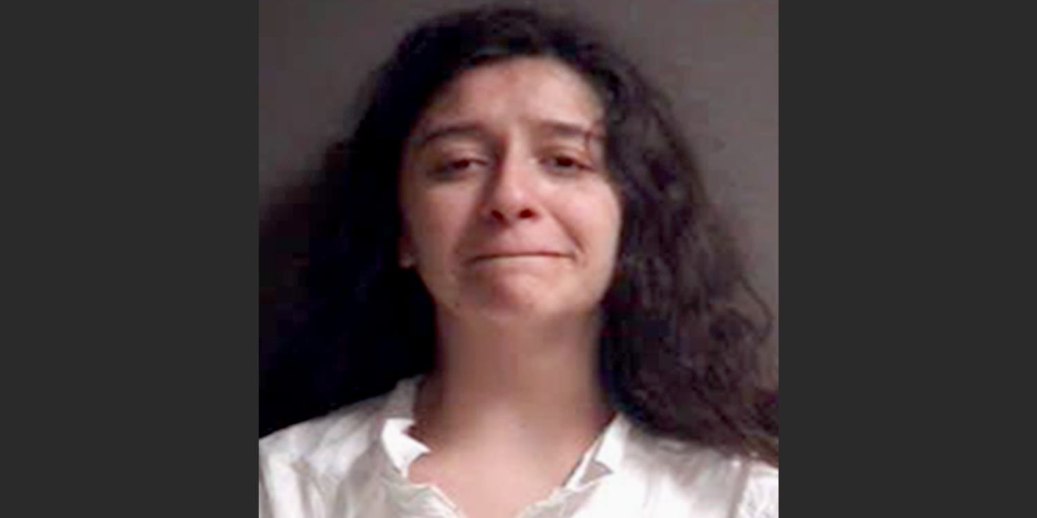 udbytte Svømmepøl navigation Ex-Radford student said she 'did cocaine with the devil' before stabbing  roommate to death