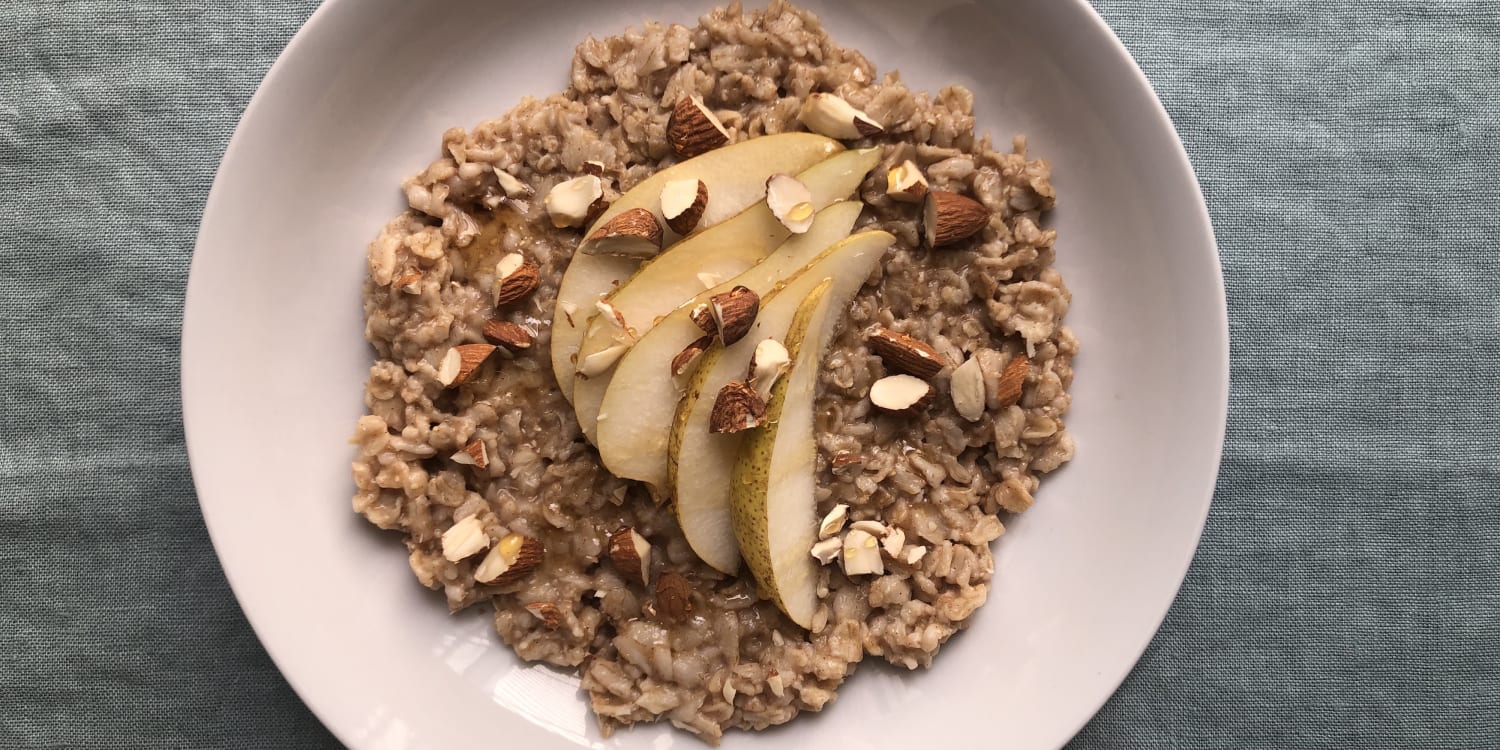 Oatmeal with Pear and Almonds Recipe-image