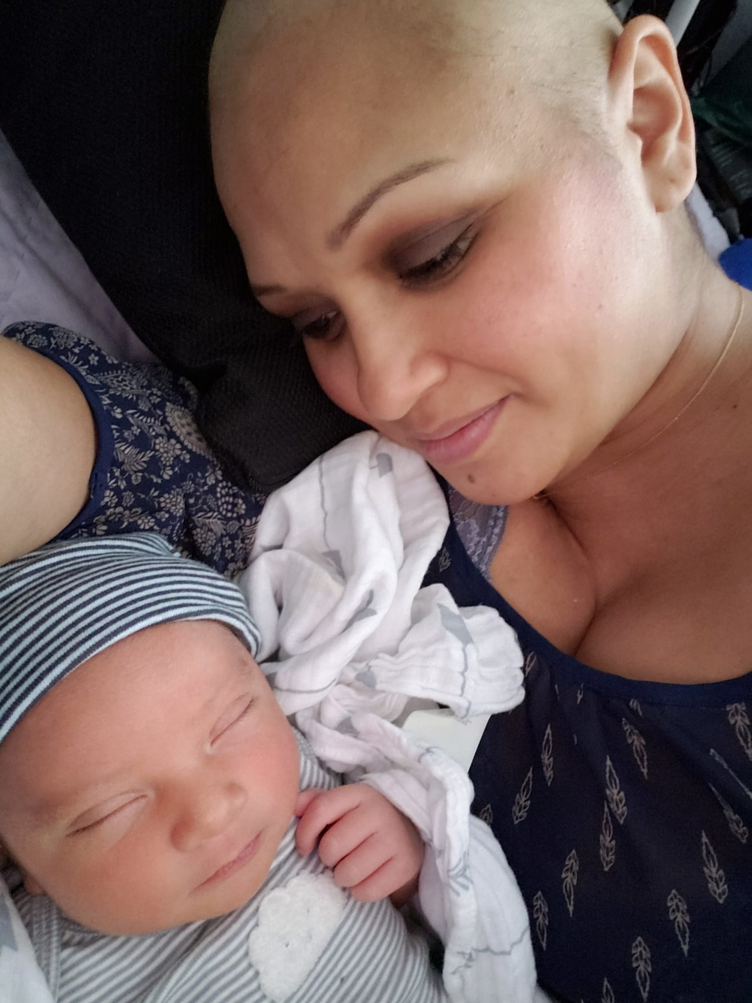 Pregnant Woman Who Endured Chemo For Breast Cancer Gives Birth To Healthy  Baby
