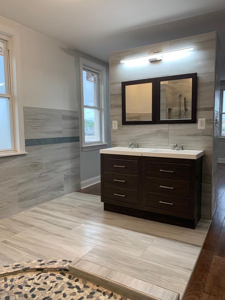 Open Concept Bathroom with Doorless, Curbless Showers - Normandy Remodeling