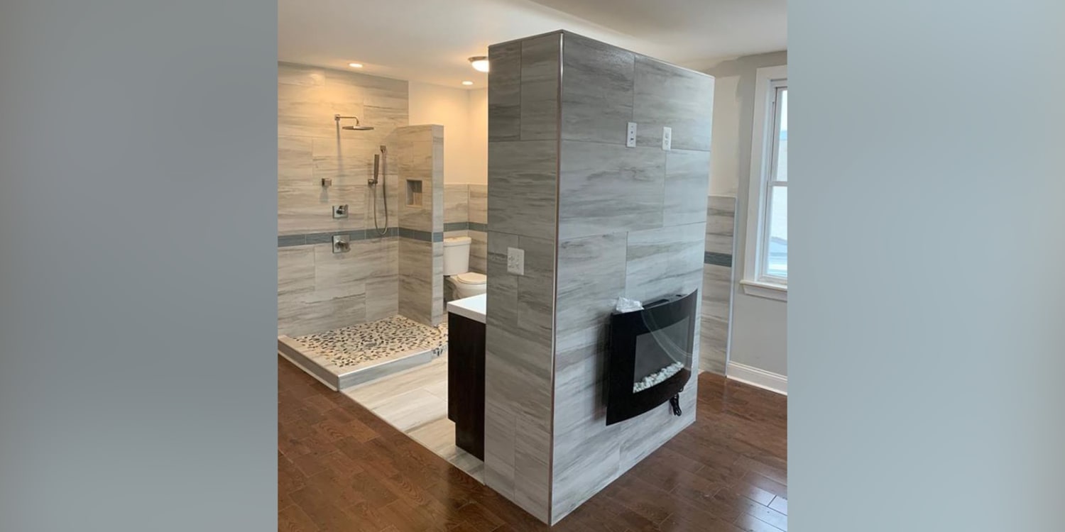 Open Concept Bathroom In Philly Rental Gets Internet Talking