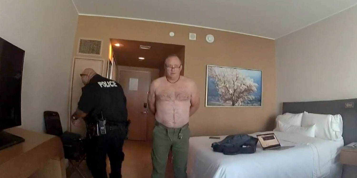 Pilot arrested for being naked at his hotel room window paid $300,000 by city of Denver picture