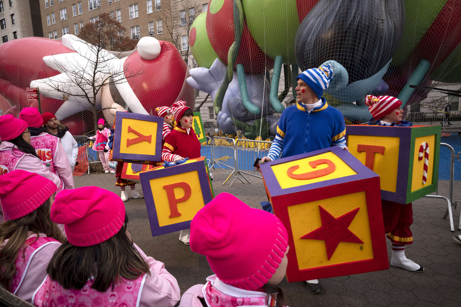 Charlotte Christmas Parade 2022 Balloons Fly Low For The 93Rd Macy's Thanksgiving Day Parade